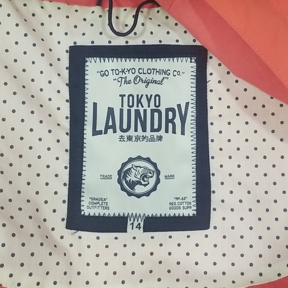 Tokyo Laundry Windbreaker - Picture 2 of 3
